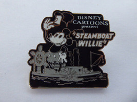Disney Trading Broches Disney 100 Mickey Mouse Steamboat Willie - $18.49