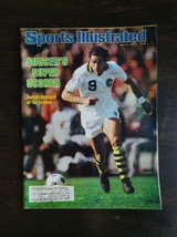 Sports Illustrated May 21, 1979 Giorgio Chinaglia New York Cosmos - 1223 - £5.53 GBP