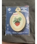 Vintage nmi Strawberry #14 Counted Cross Stitch Stitch N’ Frame USA - €5,01 EUR