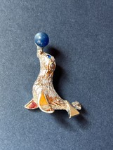 Vintage Gerry’s Signed Silvertone Seal Balancing a Blue Moonglow Bead Ball Pin - £10.29 GBP
