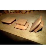 12 BRAND NEW UNFINISHED BEECH SQUARE  WOOD CABINET KNOBS / PULLS K8 - $32.53 CAD