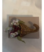 AVON Fall Cornucopia Pin Silk Flowers 1992 New in Original box - $10.48 CAD