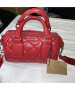 STEVE MADDEN RED BCASEY BAG  w Heart Shaped Coin/Key Holder NWT - $1,033.24 MXN