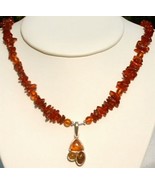 Small Amber Nuggets and Beads and Abstract Amber Pendant in Necklace - €26,05 EUR