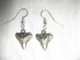 SHARK TOOTH OCEANIC 3D GREAT WHITE SHARK TEETH DEEP SEA BEACH CHARM EARR... - €12,05 EUR