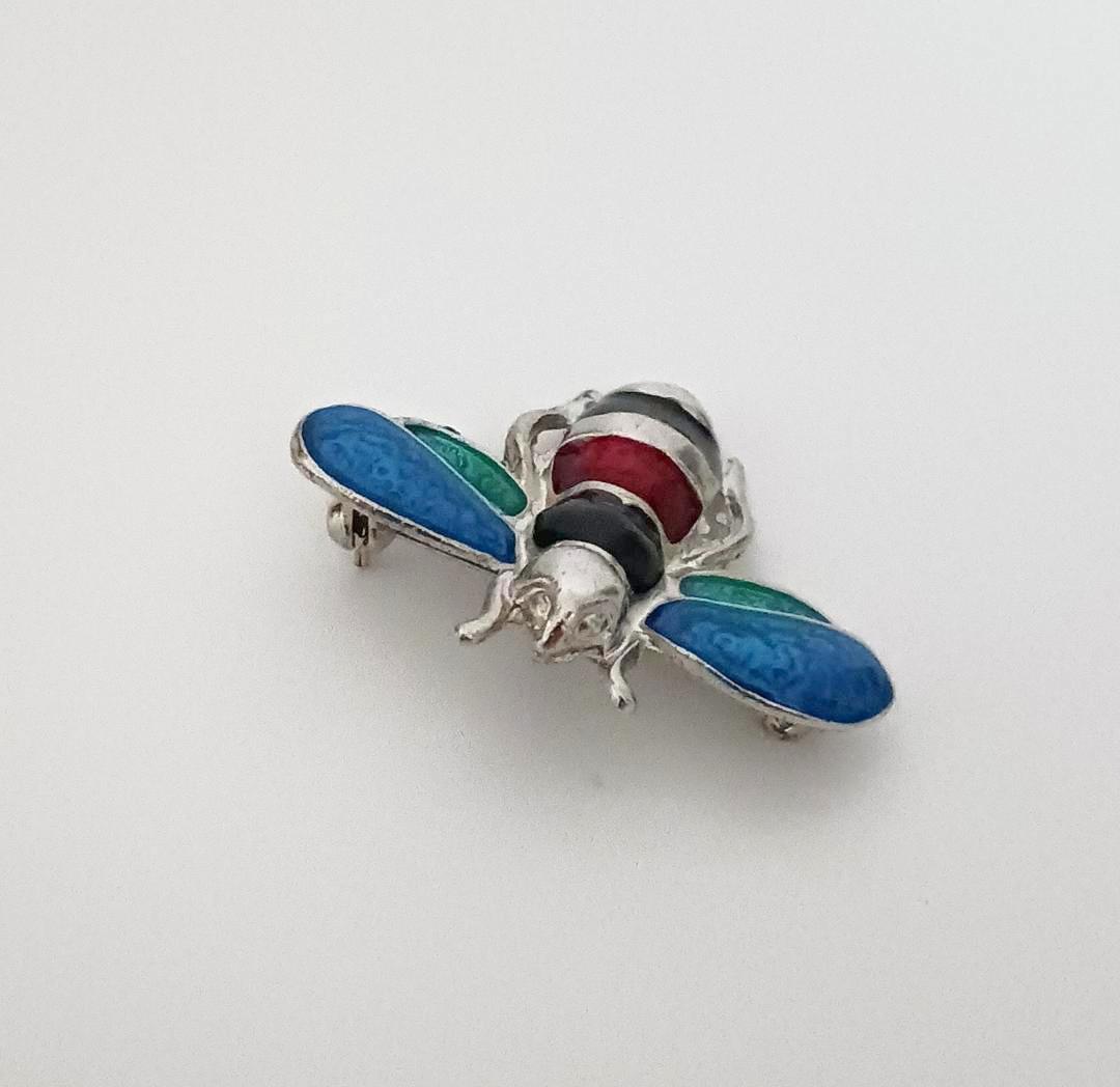 Jeweled Bumble Bee Blouse Shirt Pin Blue Red Green Silvertone Metal Unbranded