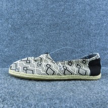 TOMS  Women Flat Shoes Gray Fabric Slilp Size 8 Medium - £19.90 GBP