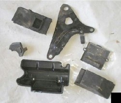 1976 Yamaha XS 750 Miscellaneous Covers Brackets And Mounts - £11.65 GBP