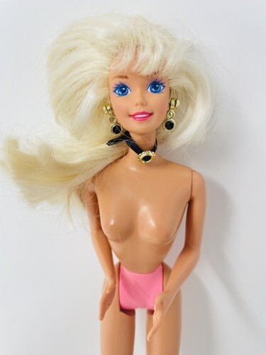 Vintage Barbie Cut N&#39; Style Doll Blonde - $14.99