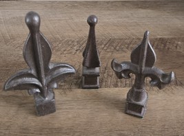 Cast Iron lot of 3 Stand Alone Finials Figurines Fleur De Lis - $18.80
