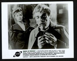 8 x 10 press photo - SCI-FI Channel BRIDES of DRACULA stars Peter Cushin... - $13.81