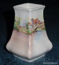 Royal Doulton &quot;Old English Inns&quot; Collectible Earthenware Vase D6072 - GR... - $41.89