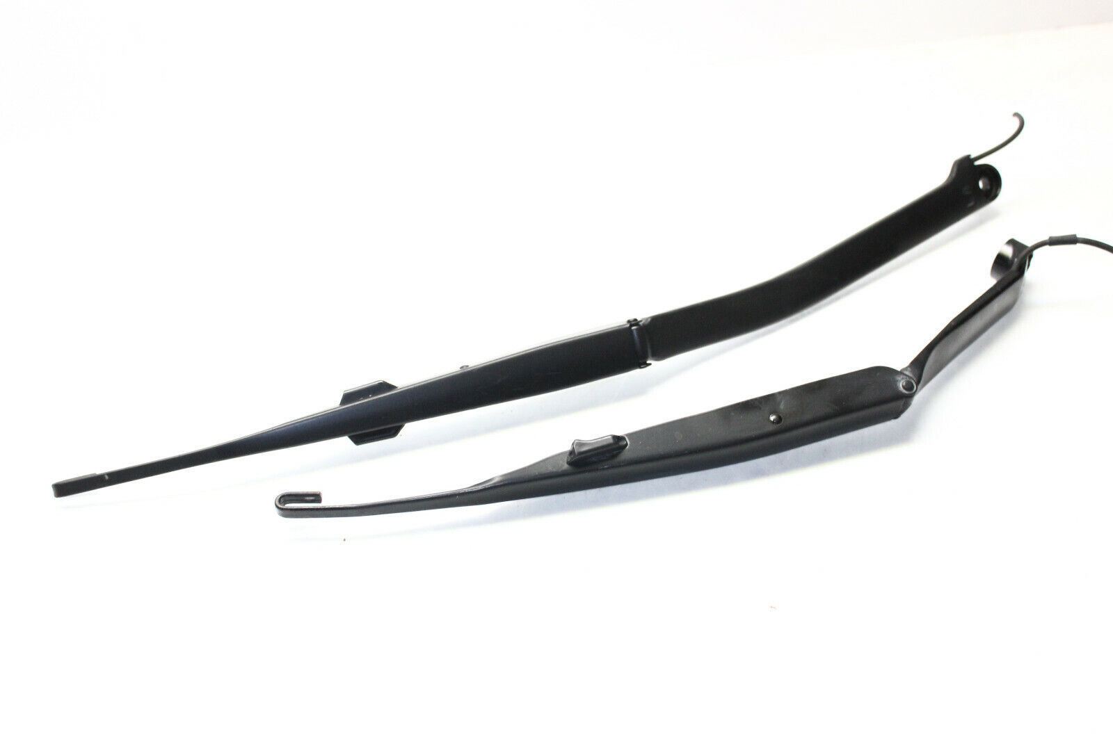 2003-2006 INFINITI G35 COUPE FRONT LEFT AND RIGHT SIDE WIPER ARM PAIR P4132 - $63.00