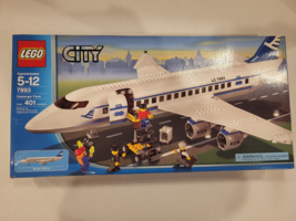 LEGO Set 7893 Passenger Plane Airport Airline Airplane - NEW IN BOX SEAL... - £343.85 GBP