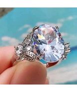 Handcrafted ~ Natural White Gemstones ~ Side Inlay ~ OVAL Cut ~ Size 7 Ring - €21,31 EUR