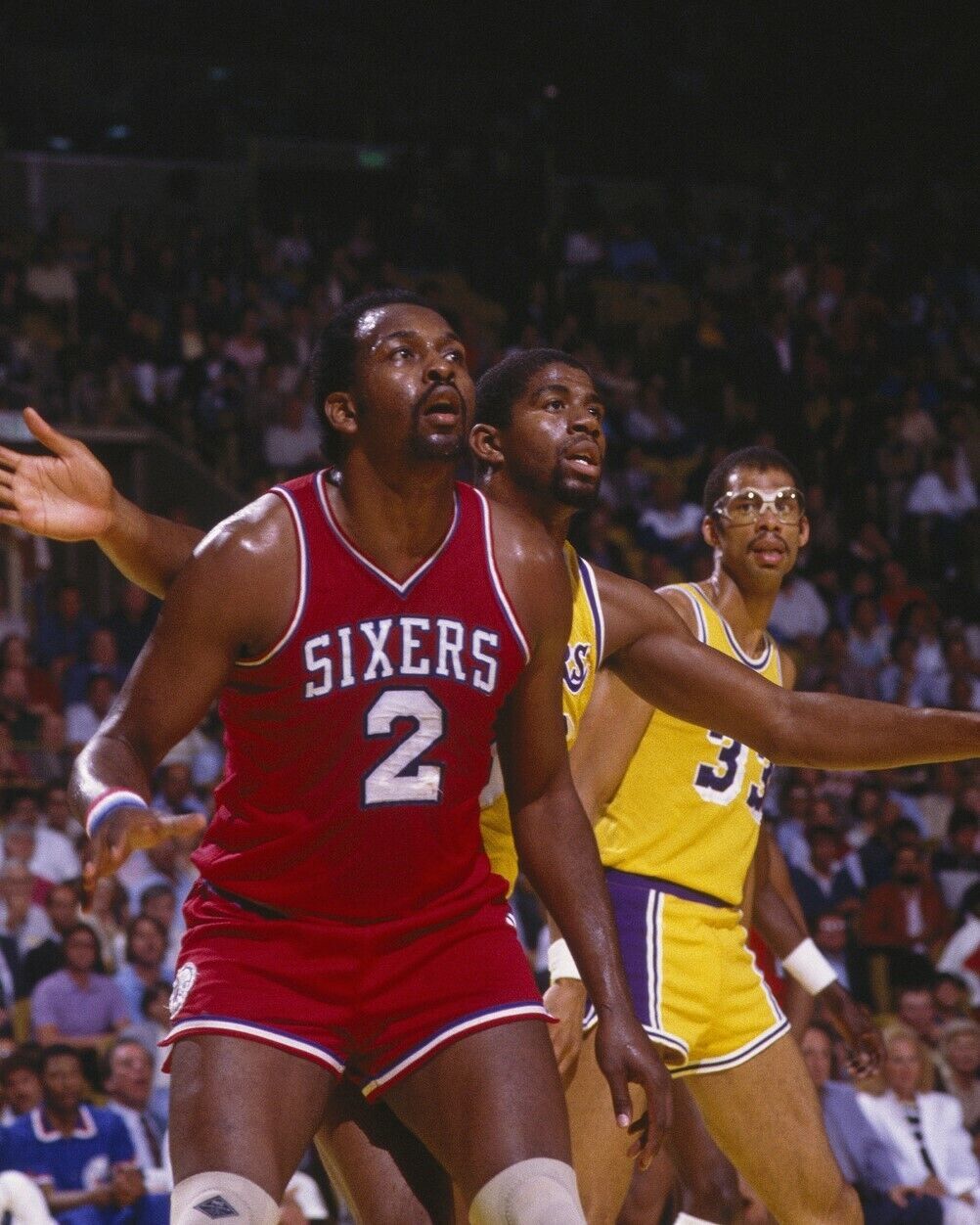 Primary image for MOSES MALONE 8X10 PHOTO PHILADELPHIA 76ers SIXERS BASKETBALL NBA MAGIC JABBAR