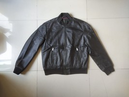 D.A.R.K Men&#39;s Leather Bomber Jacket $199 WORLDWIDE SHIPPING FAT 0249 - $118.80