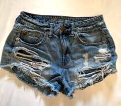 American Eagle  Destroyed Jean Short  Womens size 4 - £15.27 GBP