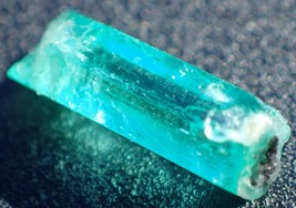 Stunning 2 ct Colombian Emerald Rough Crystal - $179.99