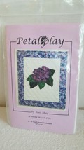 Petal Play By Joan Shay African Violet Applique Kit #104 For 14 By 16” Q... - $109.57 MXN