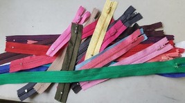 lot of 100 Assorted wholesale mix different colors nylon zippers 3&quot; to 19&quot; - $18.52