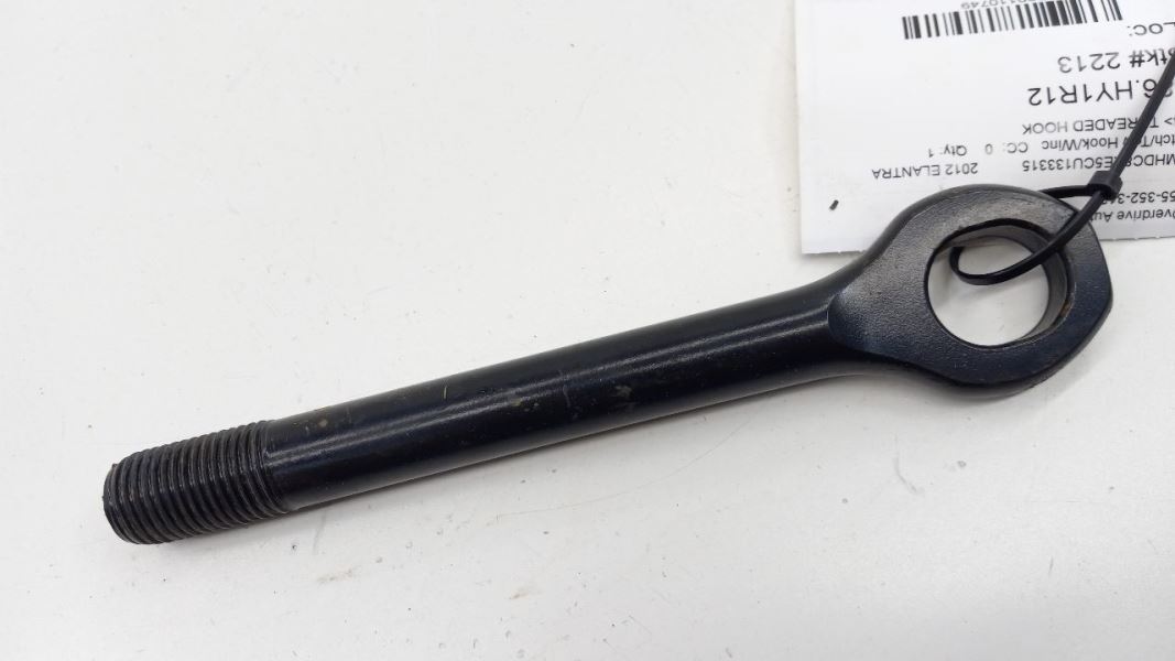 Hyundai Elantra  2012 Hitch/Tow Hook/Winch  - $24.79