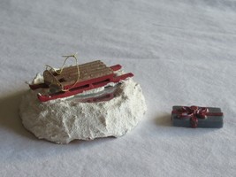 Christmas Village Figurine Sled Sleigh on Ice Pond Gift Present Wooden Base 3&quot; - £7.84 GBP