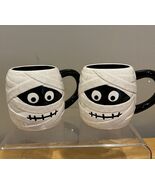 PIER 1 HALLOWEEN BANDAGED MUMMY COFFEE MUG Hand Painted Black White Spoo... - $34.67 CAD