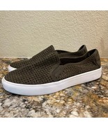 MIA Cameron Olive Green slip on sneaker 7.5 - $33.63 CAD
