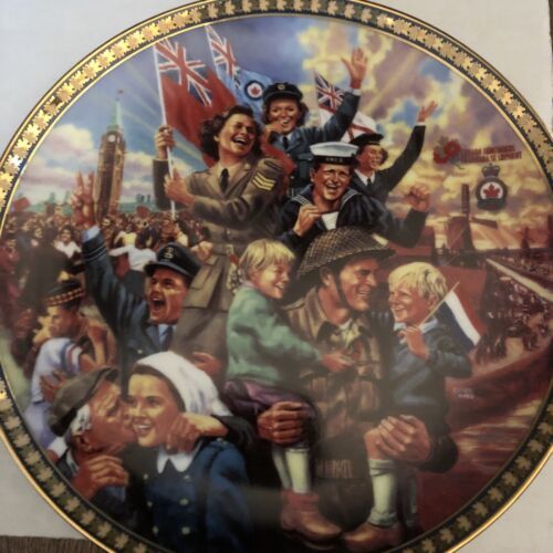 Bradford Exchange WWII WW2 Collector Plate w'box Glorious and Free Canada - $16.50