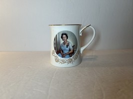 Queen Elizabeth II 40th Anniversary Commemorative cup Hand decorated by ... - $9.99
