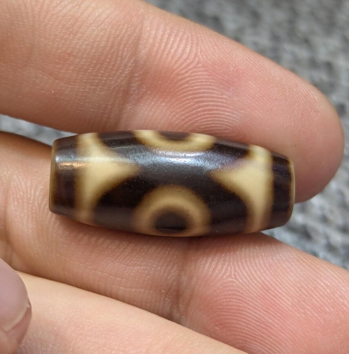 Hochwertiges altes tibetisches 3 Kreis Augen in Augen Achat Stein Dzi Perle... Item image 2