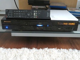 PIONEER ELITE BDP-33FD BLU-RAY PLAYER+REMOTE. BURR BROWN DAC? HAS BLU-RA... - $2,388.08 MXN