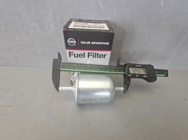 1 Genuine Gasoline Gas Fuel Filter For Nissan Frontier Pathfinder Maxima... - $239.70 MXN
