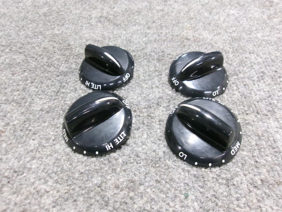WP77001251 AMANA MAYTAG RANGE OVEN CONTROL KNOBS (SET OF 4) - $25.00