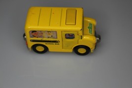 2008 Sesame Street Yellow School Bus Learning Curve - Push Button &amp; Door Opens - £6.22 GBP