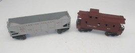 Lot Of 2 Lionel Train Cars - 6017 Caboose &amp; Lehigh Valley 6456 Hopper - £19.65 GBP