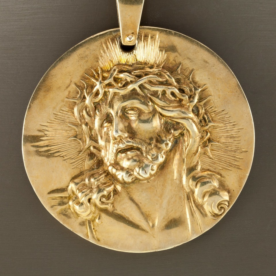 High Relief Portrait Pendant of Jesus Christ in Bronze Signed Barrientos Item image 2