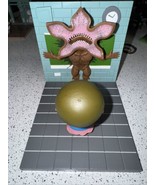 Stranger Things Eleven vs Demogorgon Loot Crate Exclusive Diorama Figure... - $12.08 CAD