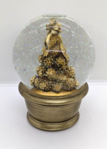 Pine Cone Gold Christmas Tree Water Globe Deck The Halls Song Music Box - $13.58 CAD