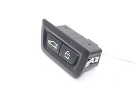 09-15 BMW 750LI Trunk Tailgate Open Lock Switch F2656 image 3