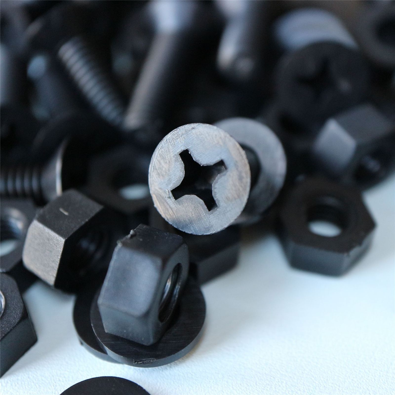 20x Black Countersunk Plastic Nuts &amp; Bolts, M6 x 20mm, Screws - $15.70