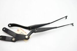 08-14 MERCEDES-BENZ W204 C300 FRONT WINDSHIELD WIPER ARMS PAIR E0675 image 2