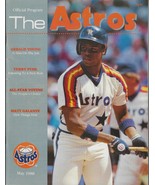 HOUSTON ASTROS Official Souvenir Program (April 1988) Chicago Cubs Score... - $255.69 MXN