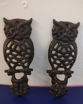 Pair of 2 Vintage Cast Iron Metal Owl Wall Decor Plant Hangers. Missing Arms. - £10.83 GBP