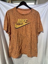 Nike Mens T-Shirt Size XLarge Orange All Over Paint Splatter - £13.97 GBP