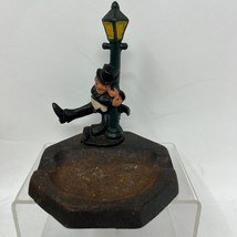 Vintage Cast Iron Bottle Opener Drunk Man Leaning on Lamp Post Top Hat Ashtray - £20.38 GBP