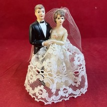 Vintage BRIDE In FLARED LACE DRESS GROOM Plastic WEDDING CAKE TOPPER - 1... - €21,86 EUR