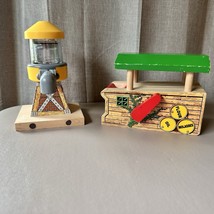 2 pc Thomas Train Sodor Yellow Water Tower Arlesdale Barrel Co 2001 - 03... - $39.59