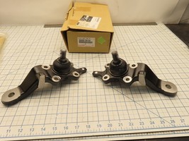 Toyota 04005-04134 Lower Ball Joint Assembly Both Side LH RH - $4,235.44 MXN